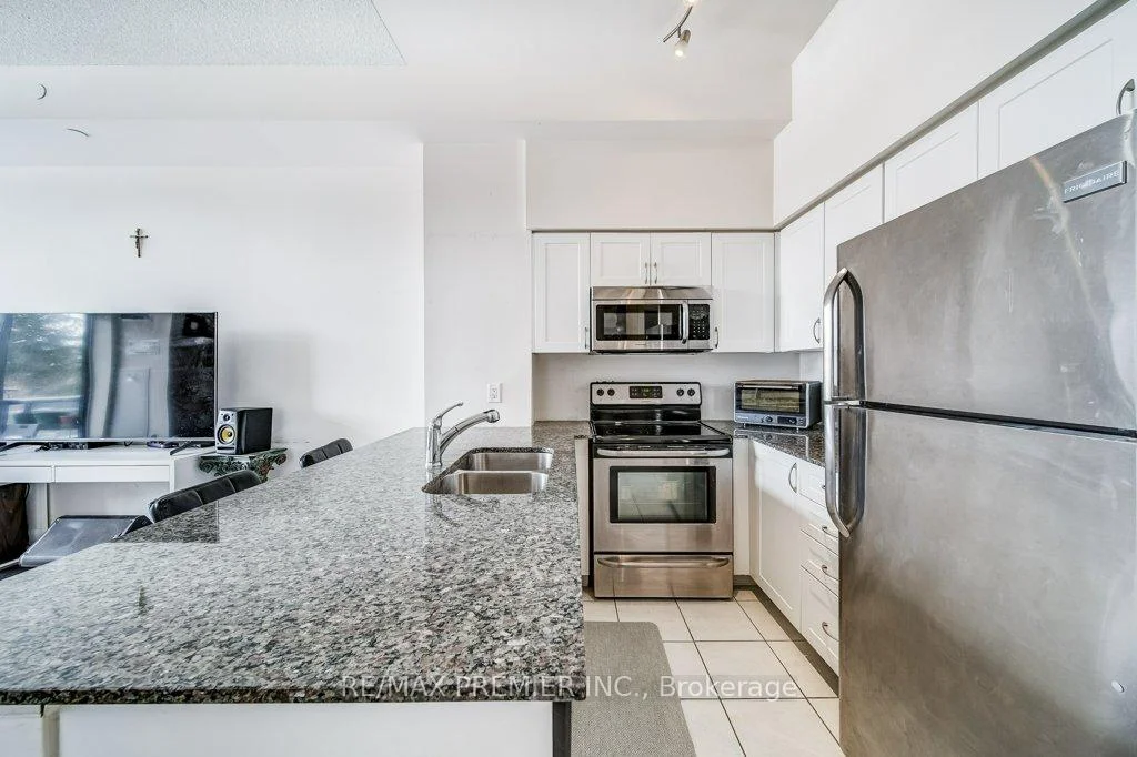 Photo 8 of Unit 209, 4700 Highway 7 Road, Vaughan, Vaughan Grove — HOMEH