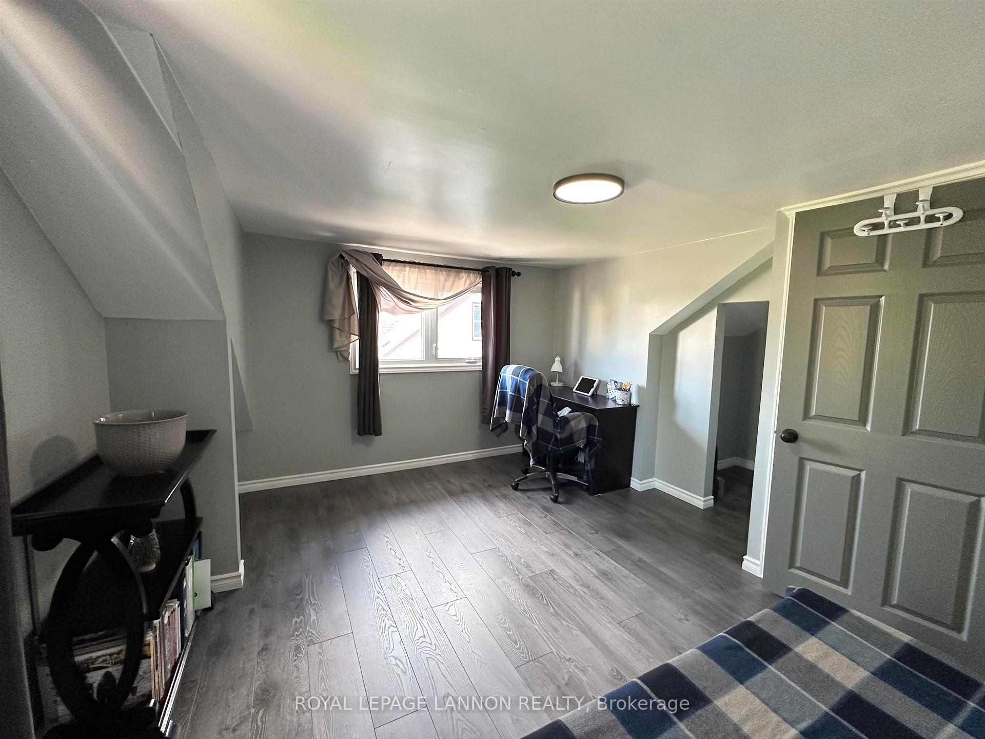 Photo 17 of 219 McCulloch St, Thunder Bay, Court / Cumberland — HOMEH