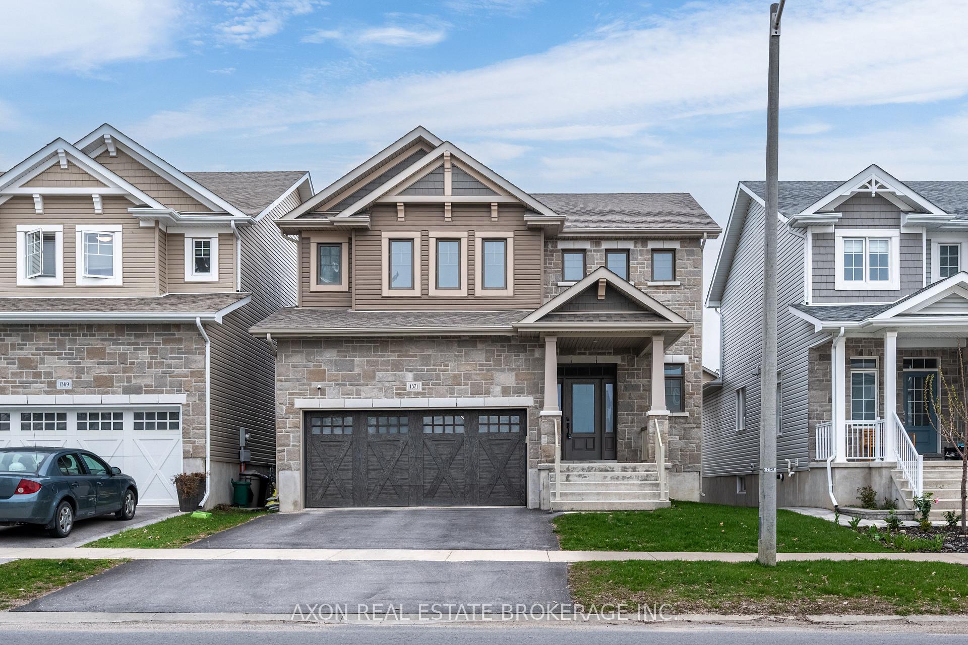 Photo 2 of 1371 Andersen Drive, Kingston, City Northwest — HOMEH