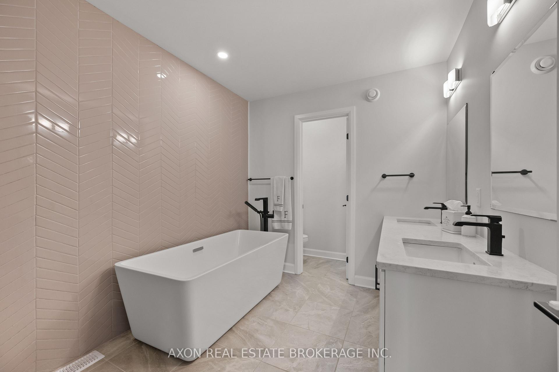 Photo 23 of 1371 Andersen Drive, Kingston, City Northwest — HOMEH