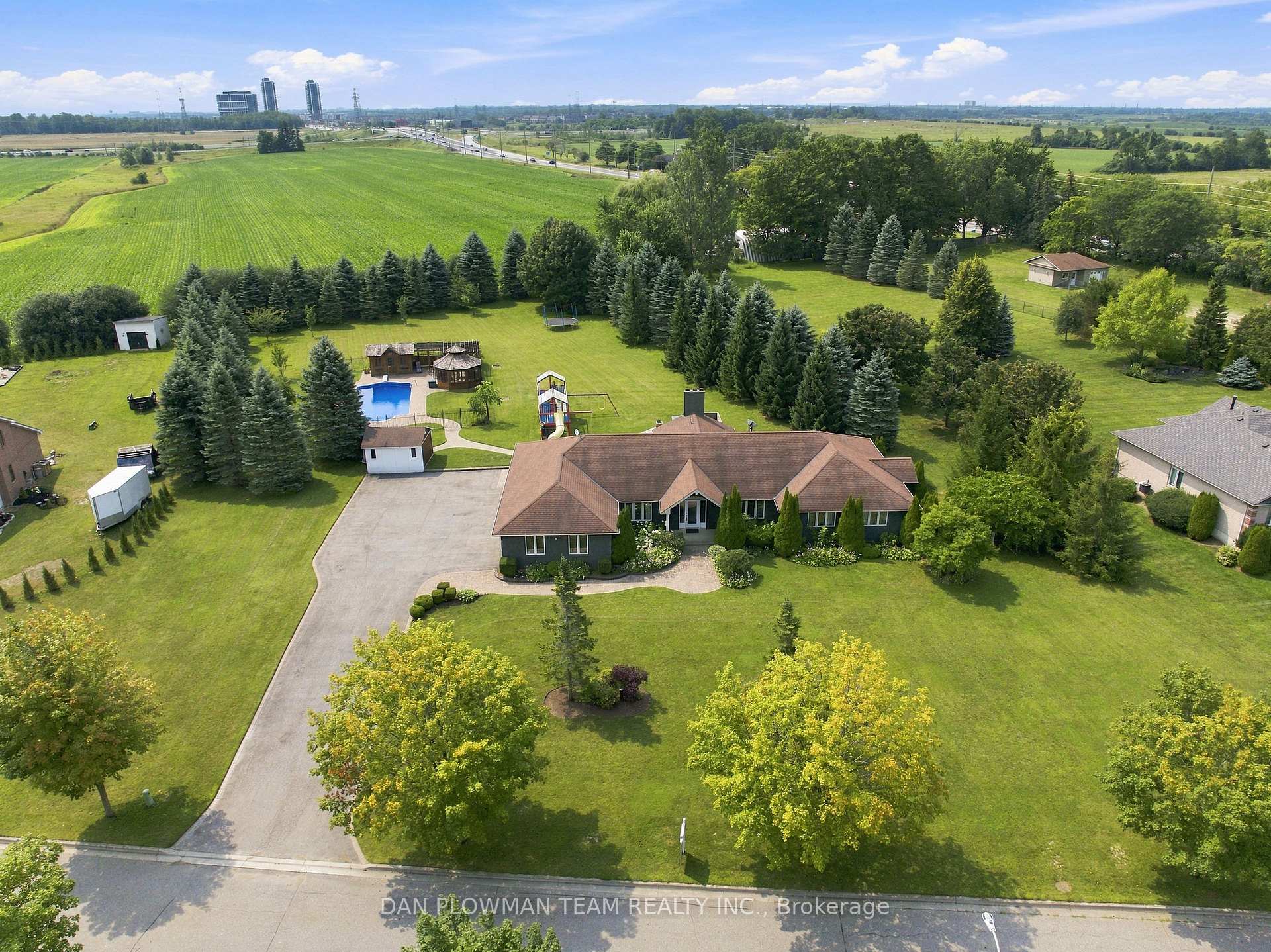 Photo 1 of 11 Steepleview Court, Oshawa, Columbus — HOMEH