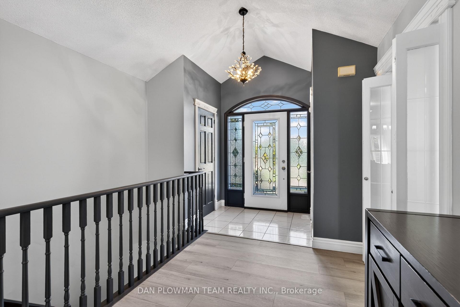 Photo 6 of 11 Steepleview Court, Oshawa, Columbus — HOMEH
