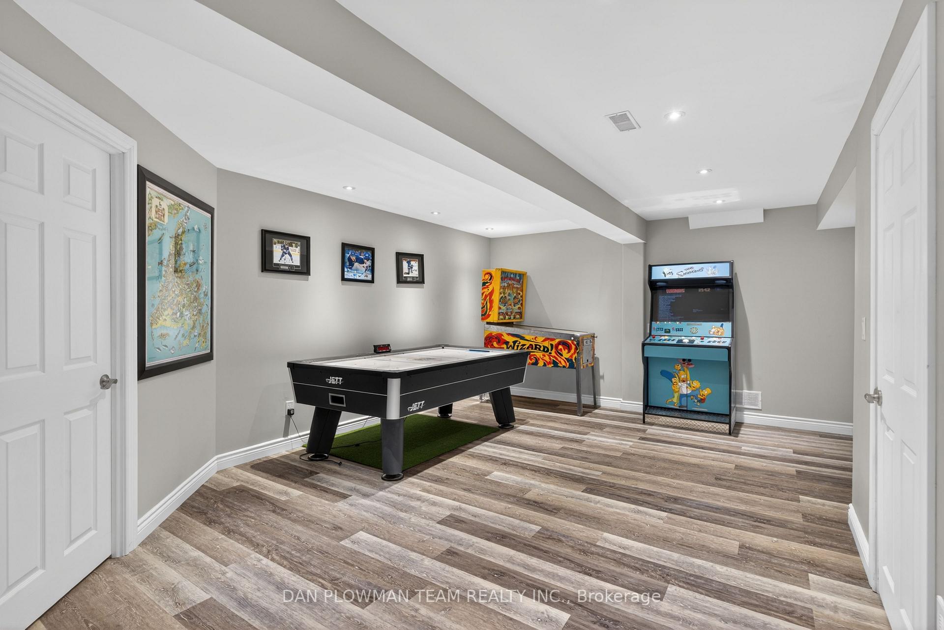 Photo 35 of 11 Steepleview Court, Oshawa, Columbus — HOMEH