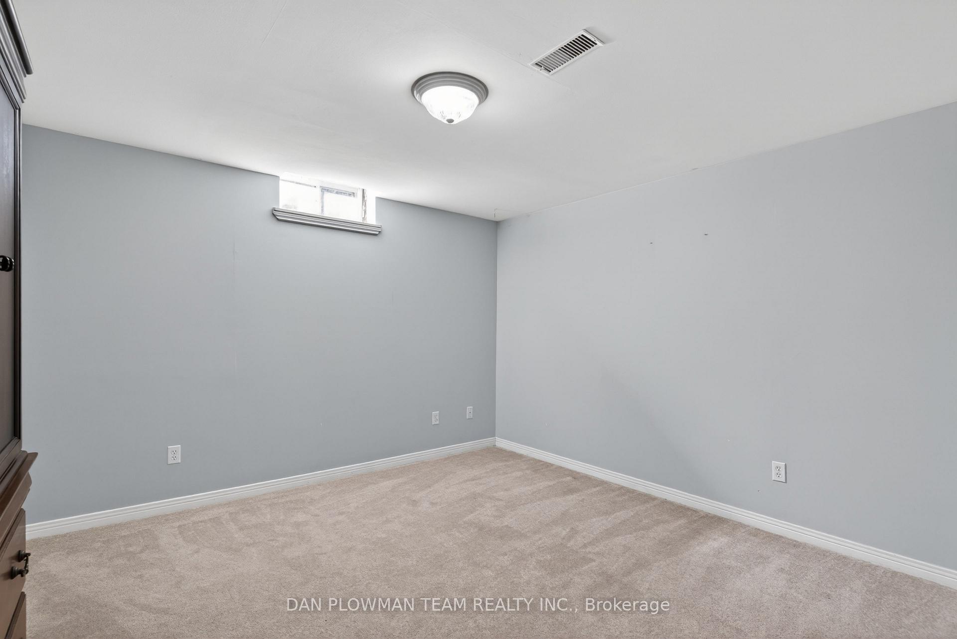 Photo 36 of 11 Steepleview Court, Oshawa, Columbus — HOMEH