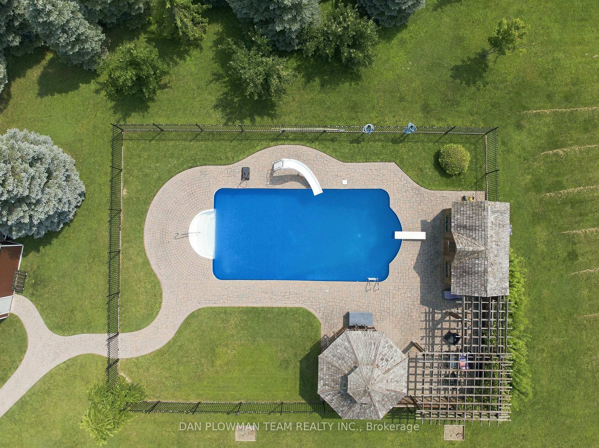 Photo 48 of 11 Steepleview Court, Oshawa, Columbus — HOMEH