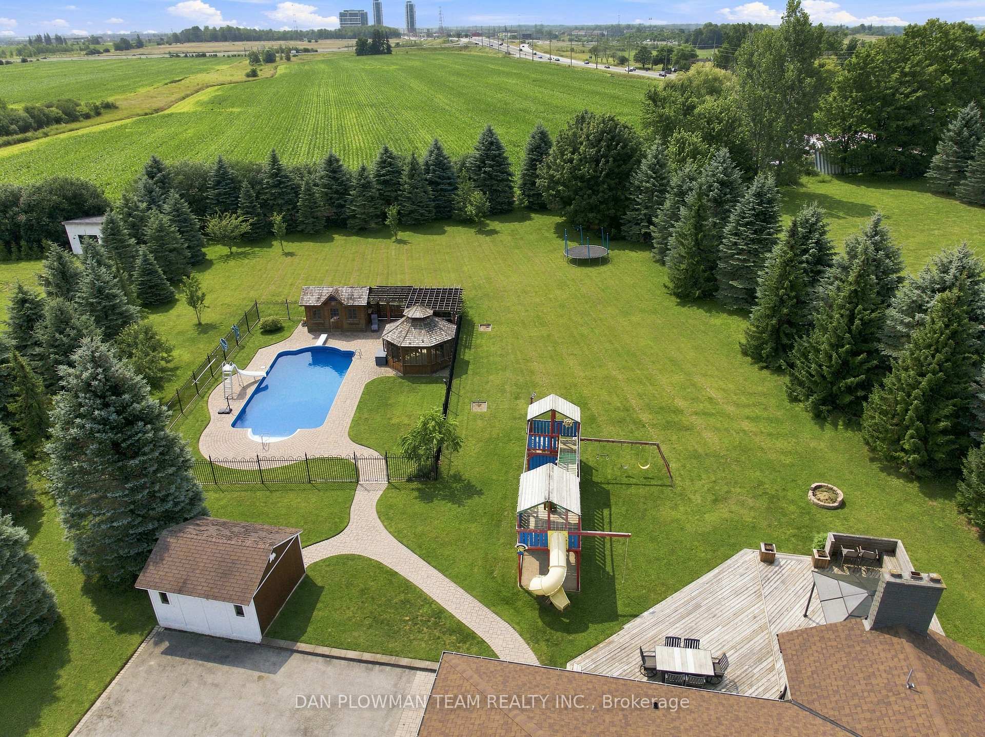 Photo 49 of 11 Steepleview Court, Oshawa, Columbus — HOMEH