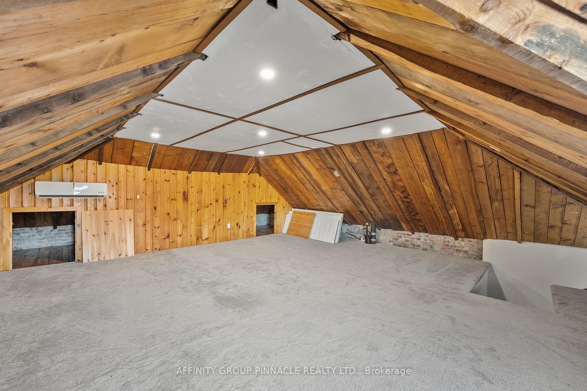 Photo 27 of 255 Kent Street W, Kawartha Lakes, Lindsay — HOMEH