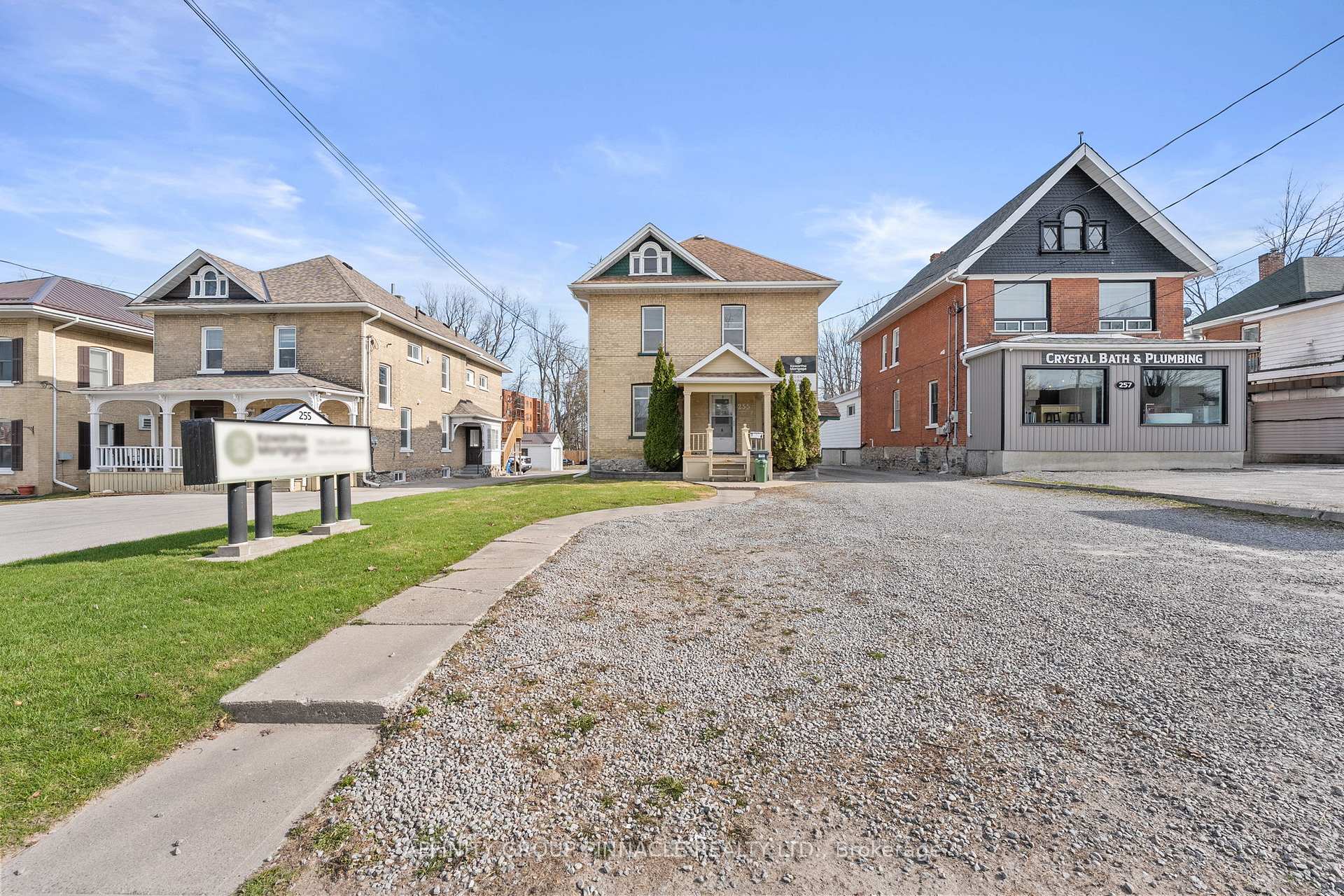 Photo 37 of 255 Kent Street W, Kawartha Lakes, Lindsay — HOMEH