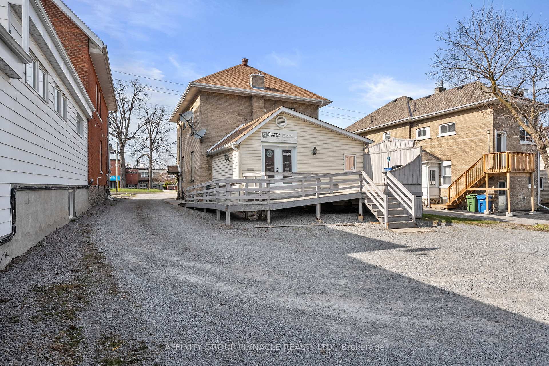 Photo 40 of 255 Kent Street W, Kawartha Lakes, Lindsay — HOMEH