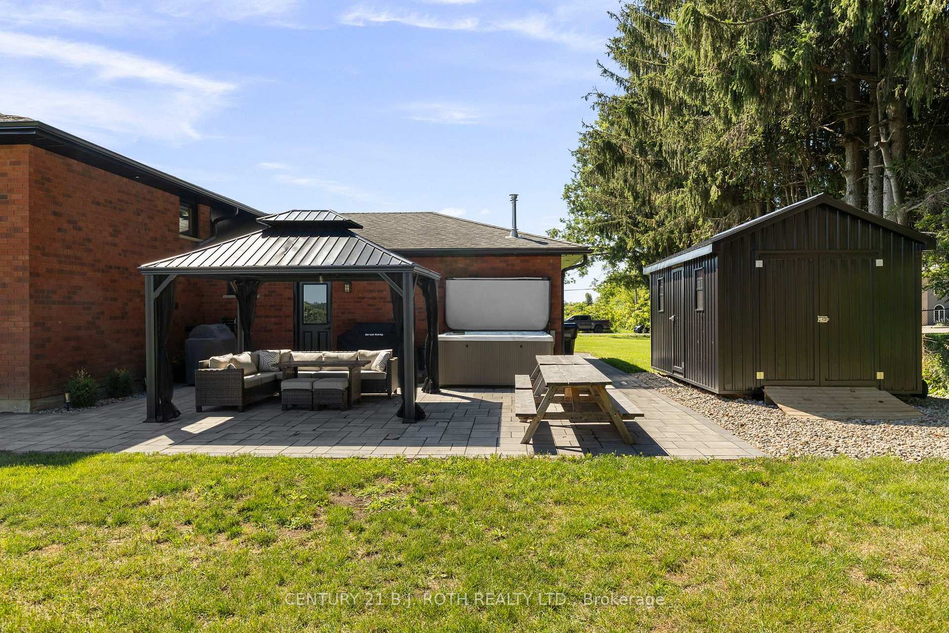 Photo 33 of 1908 10th Line, Innisfil, Rural Innisfil — HOMEH