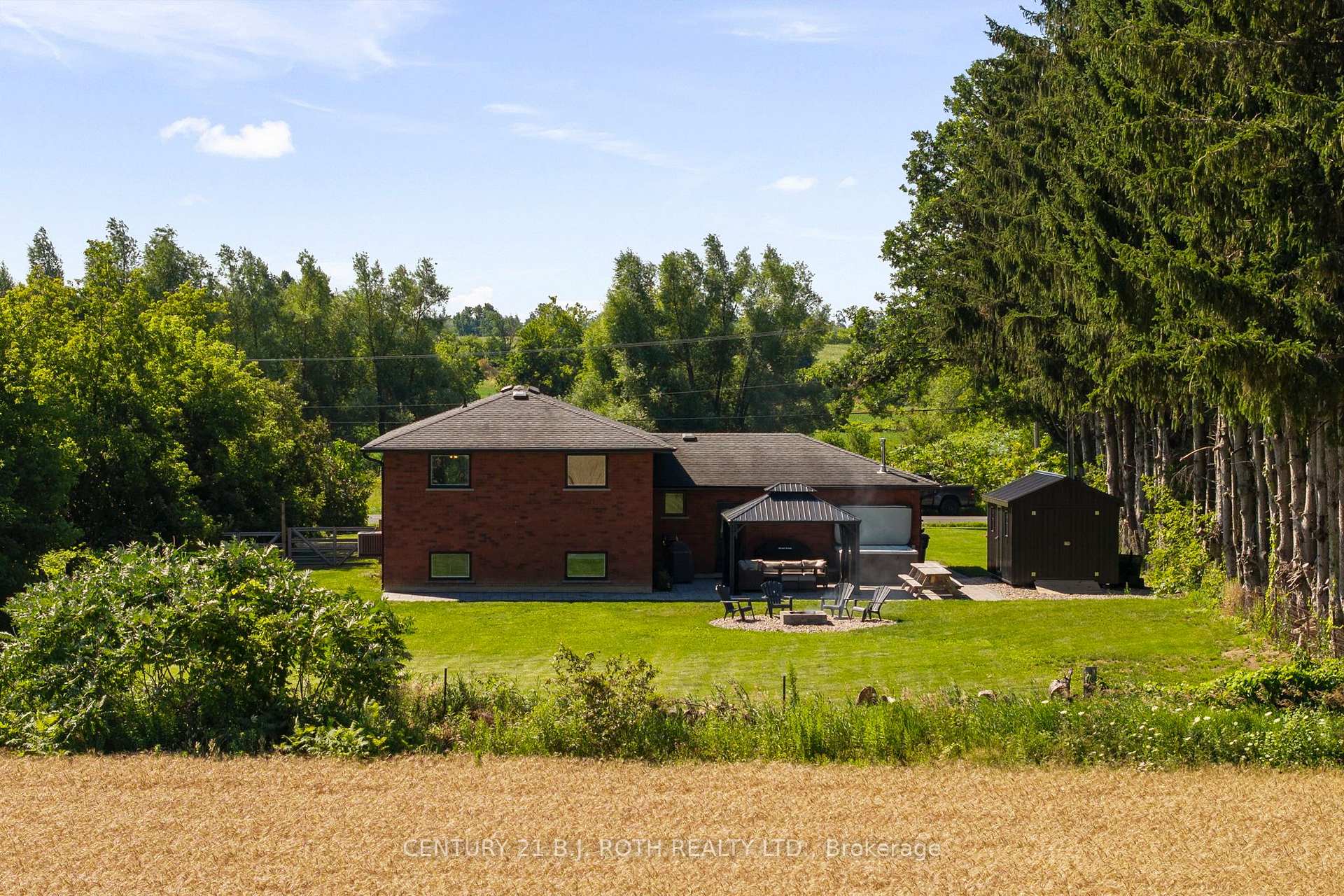 Photo 36 of 1908 10th Line, Innisfil, Rural Innisfil — HOMEH