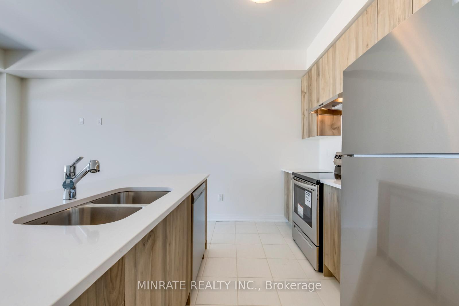 Photo 5 of 40 Freedom Crescent, Hamilton, Mount Hope — HOMEH