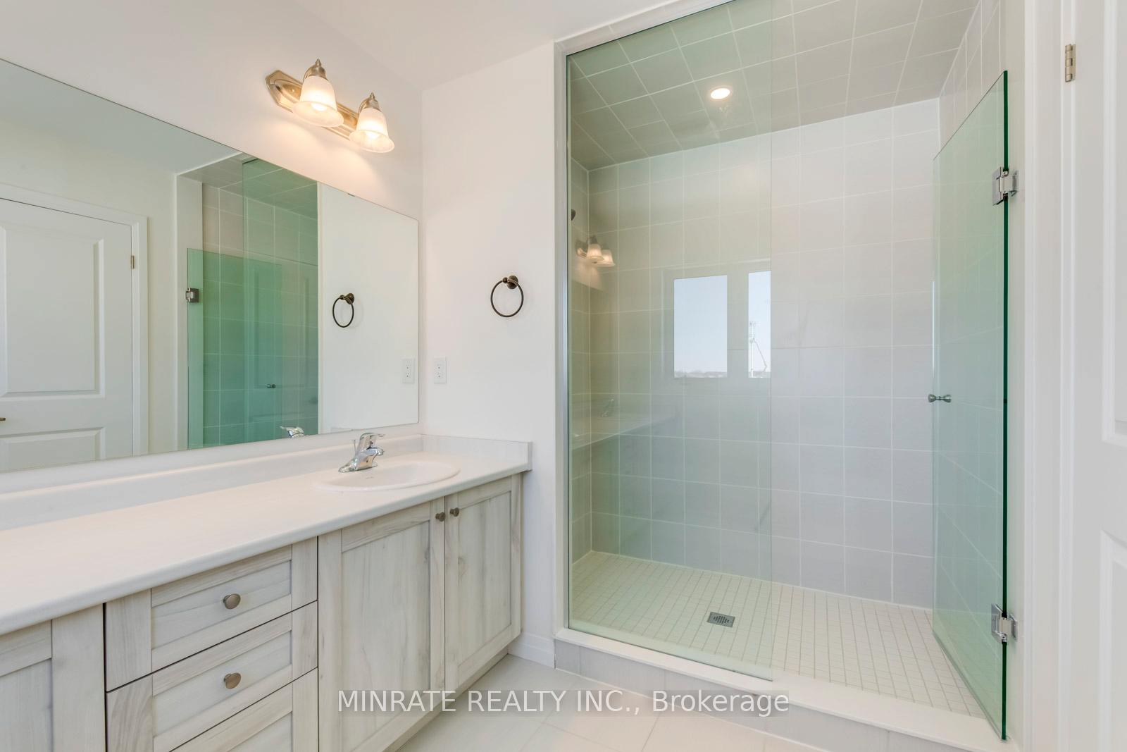 Photo 13 of 40 Freedom Crescent, Hamilton, Mount Hope — HOMEH