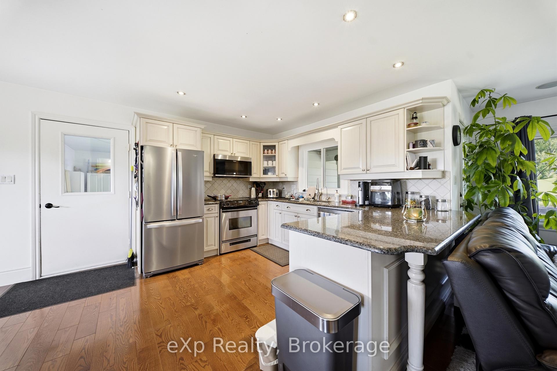 Photo 10 of 2352 County Road 3, Prince Edward County, Ameliasburg Ward — HOMEH