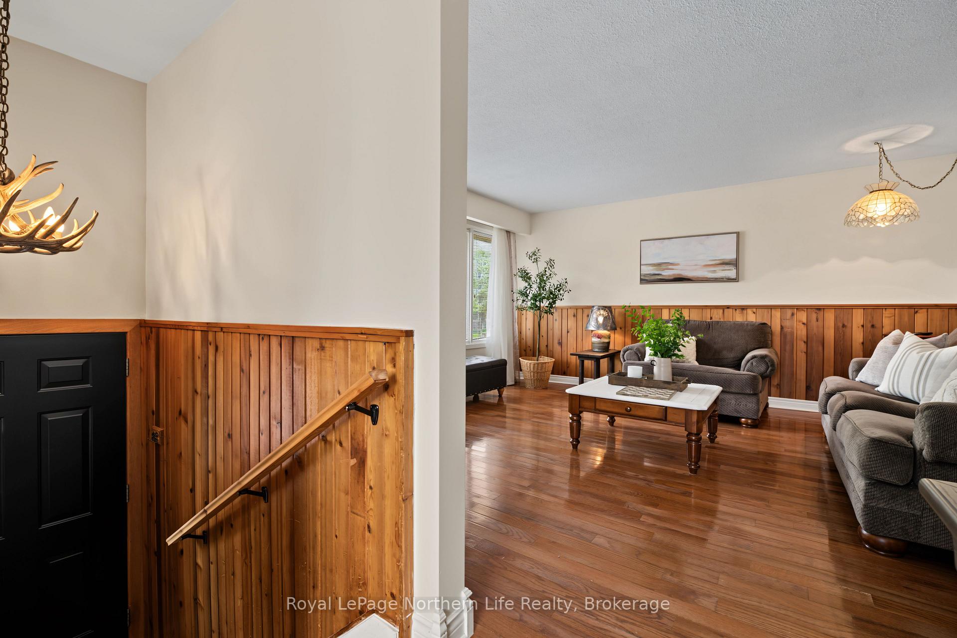 Photo 11 of 55 Nightingale Drive, North Bay, Ferris — HOMEH
