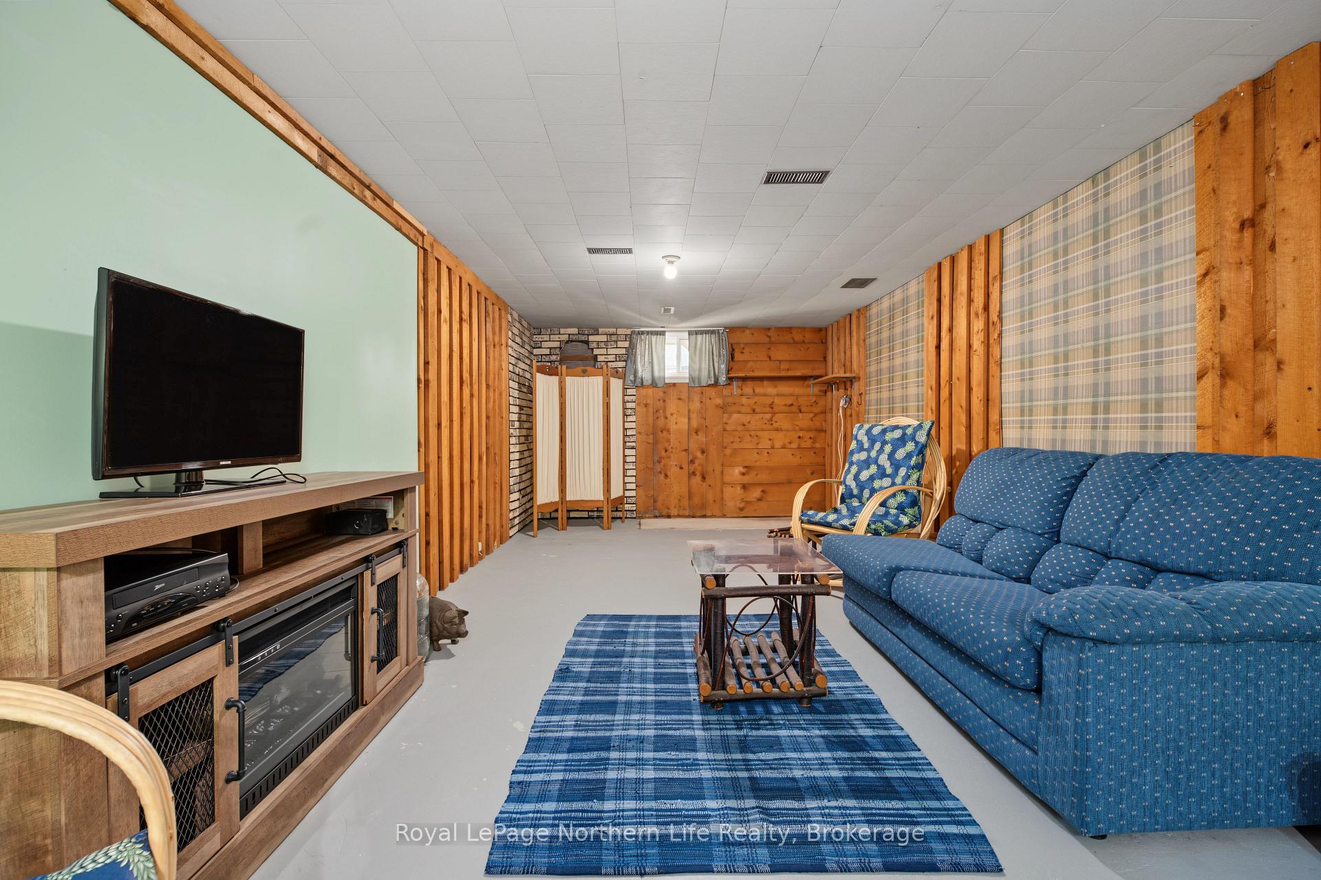 Photo 33 of 55 Nightingale Drive, North Bay, Ferris — HOMEH