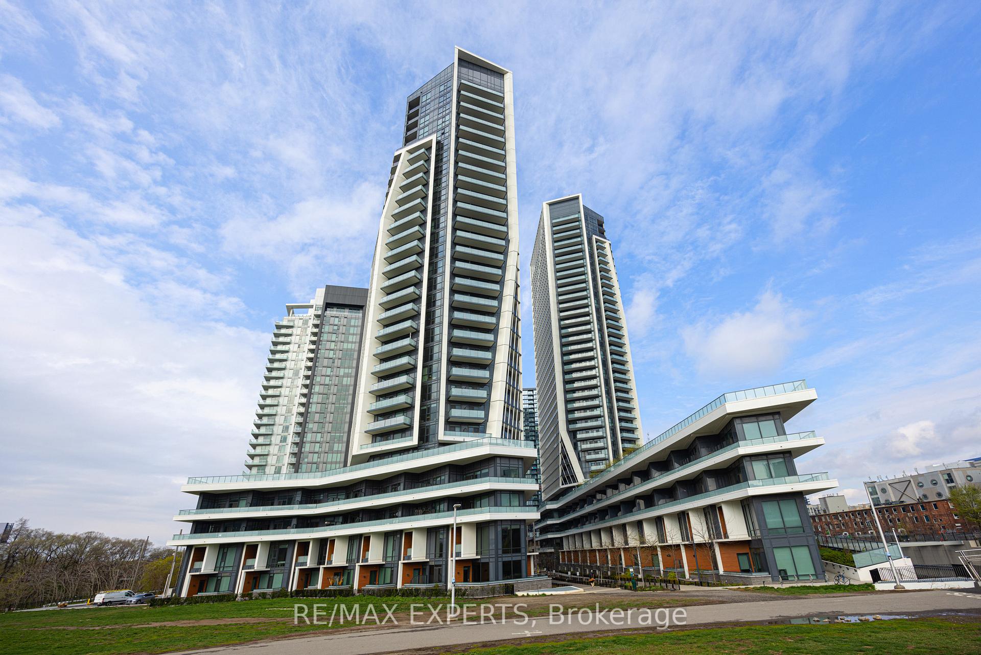 Front of Unit 2201, 50 Ordnance Street