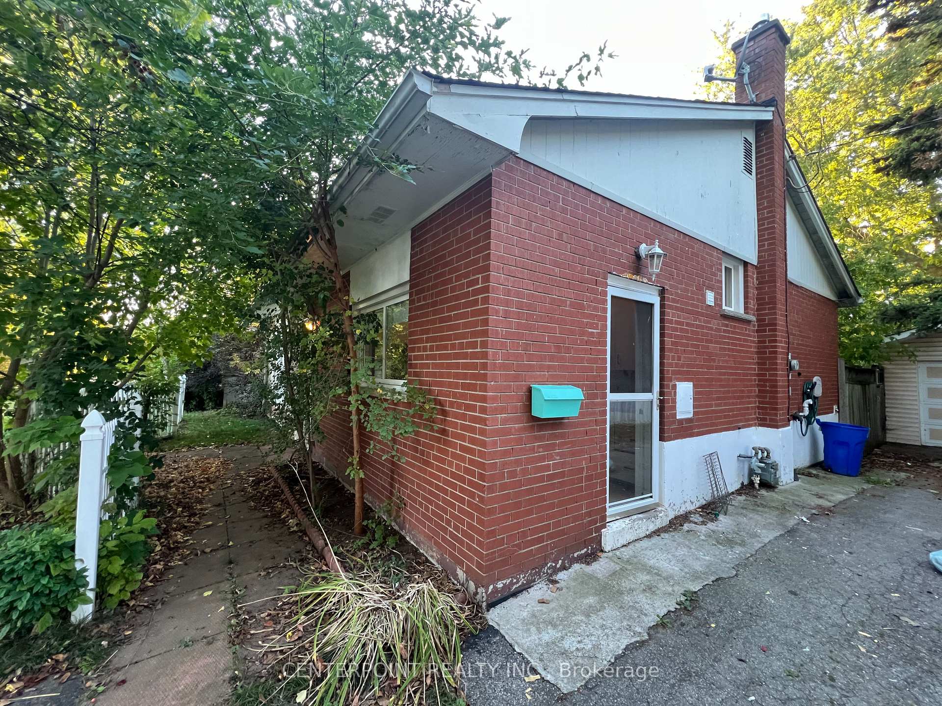 Photo 2 of 287 Kent Crescent, Burlington, Appleby — HOMEH