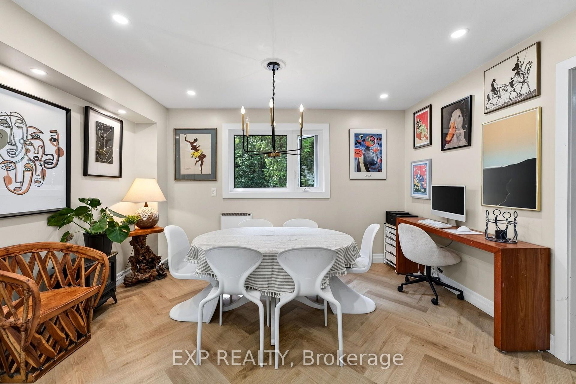 Photo 8 of 1 Aird Court, Georgina, Baldwin — HOMEH