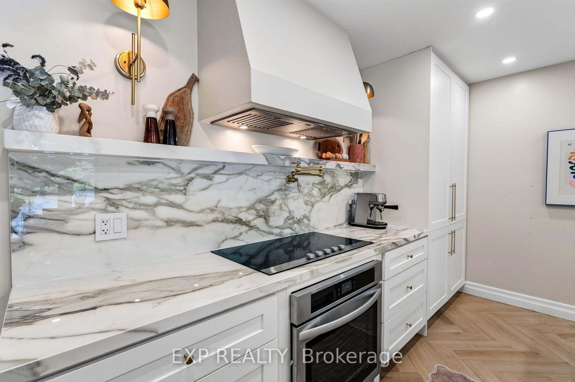 Photo 15 of 1 Aird Court, Georgina, Baldwin — HOMEH