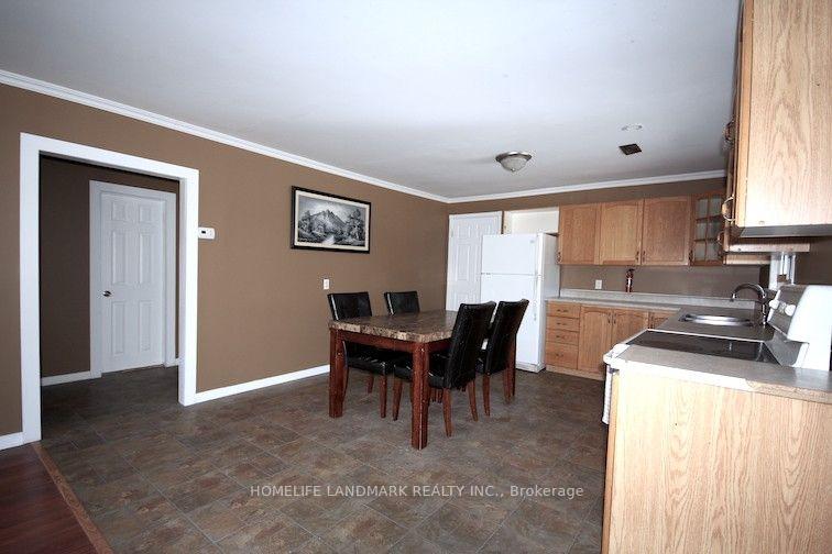 Photo 3 of 789 Carol Avenue, Georgina, Historic Lakeshore Communities — HOMEH