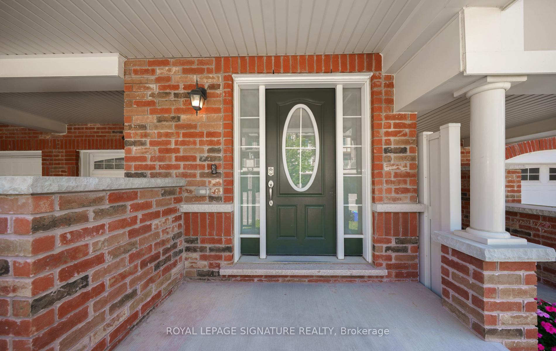 Photo 4 of 1085 Silk Street, Pickering, Rural Pickering — HOMEH