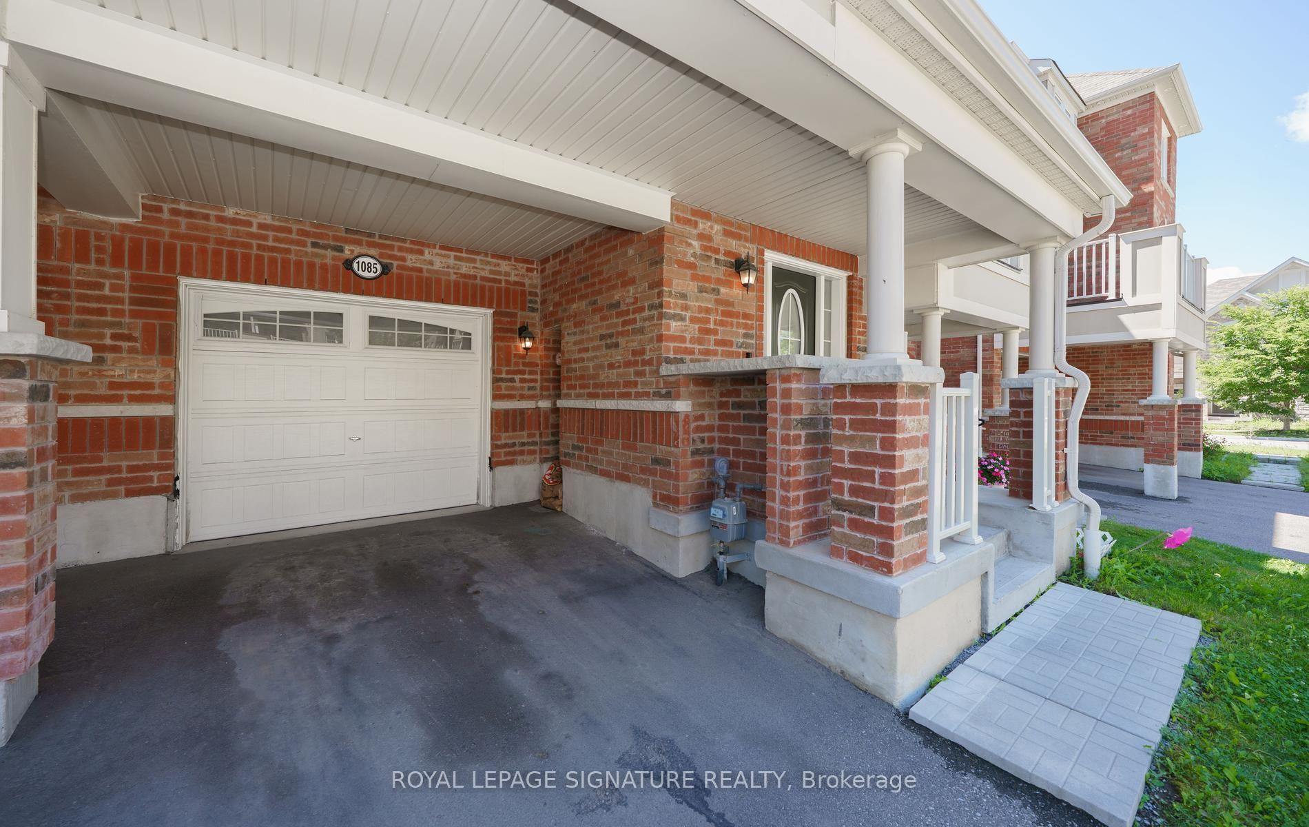Photo 5 of 1085 Silk Street, Pickering, Rural Pickering — HOMEH