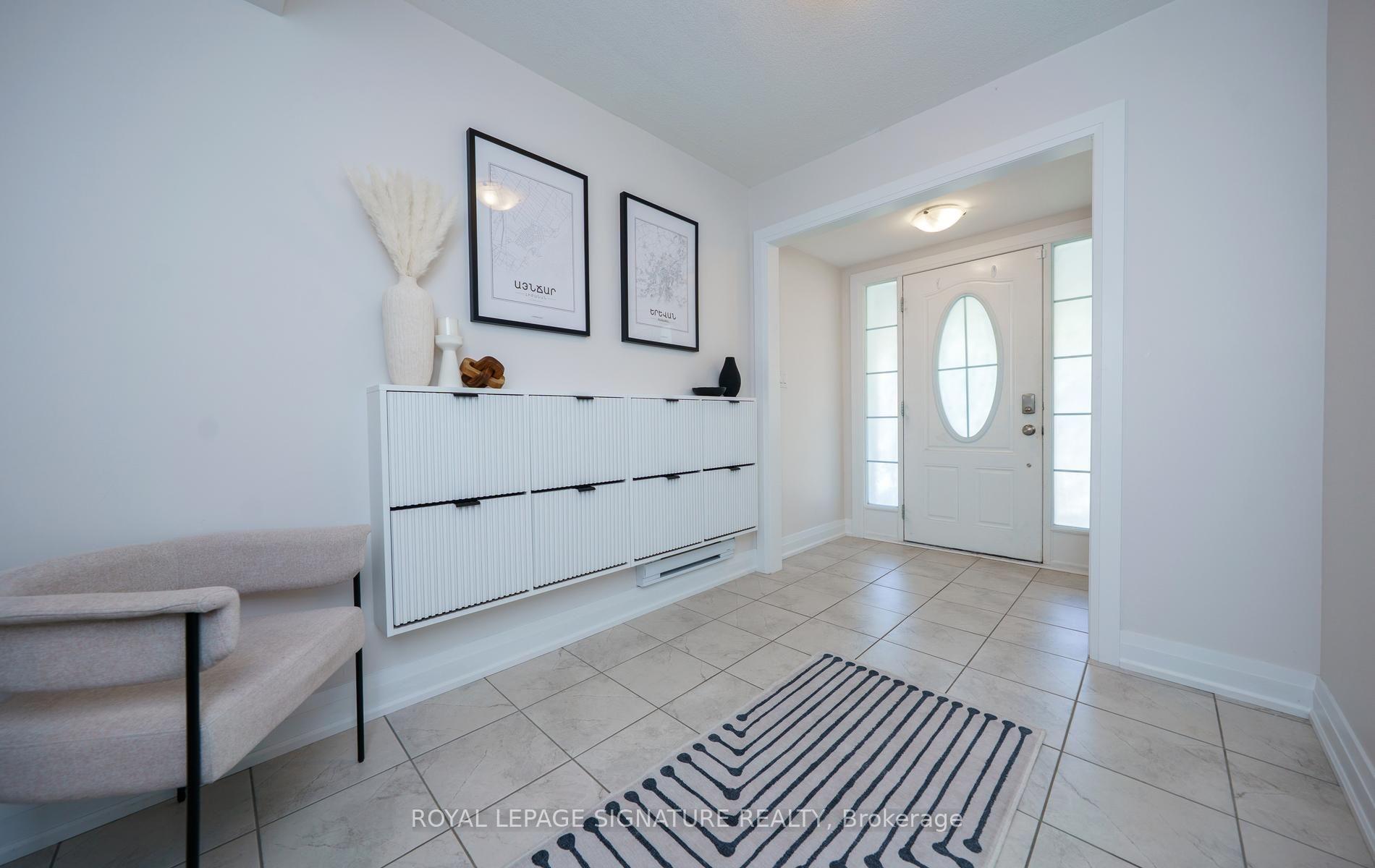 Photo 8 of 1085 Silk Street, Pickering, Rural Pickering — HOMEH