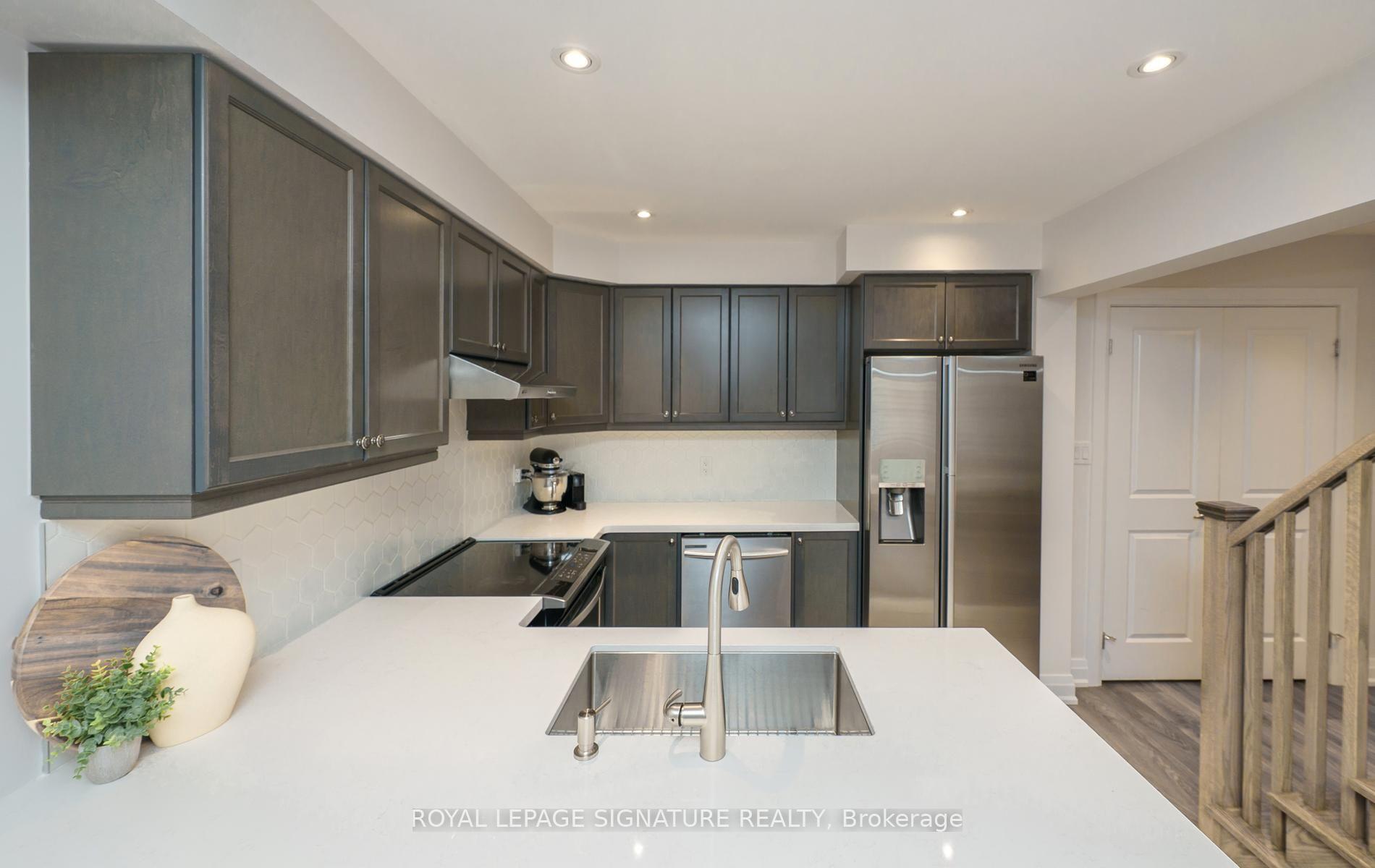 Photo 23 of 1085 Silk Street, Pickering, Rural Pickering — HOMEH