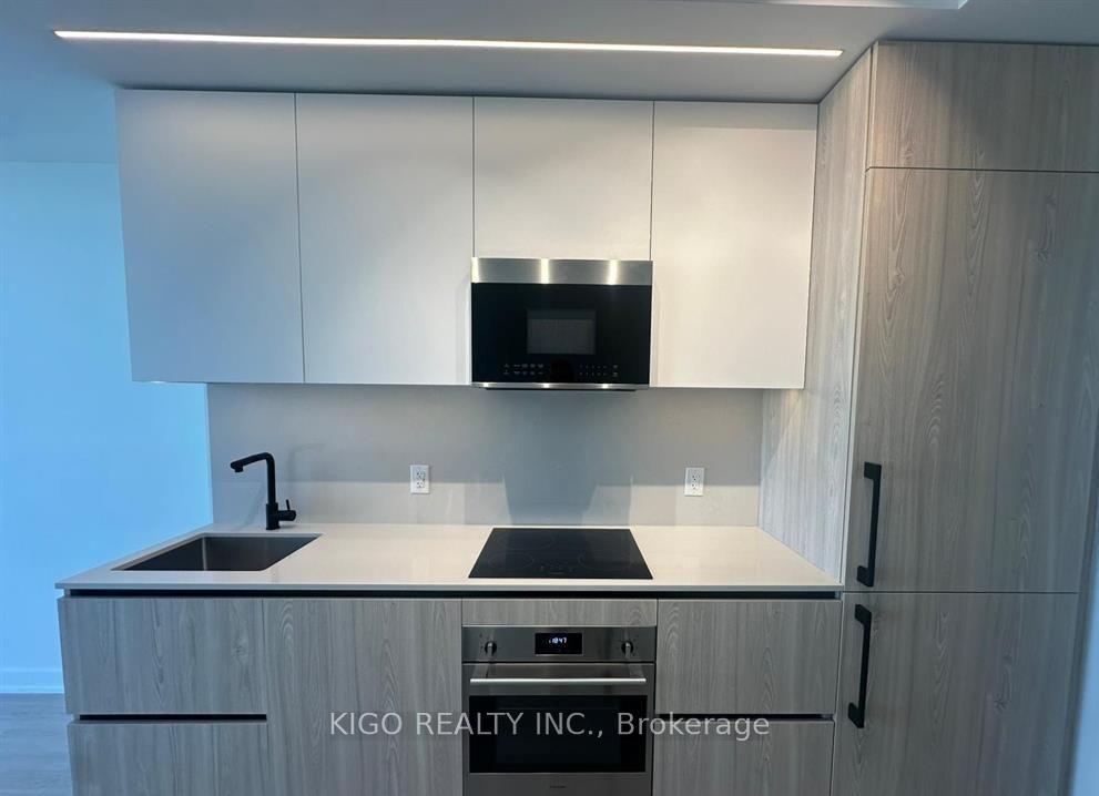 Photo 2 of Unit 501, 699 Sheppard Avenue E, North York, Bayview Village — HOMEH