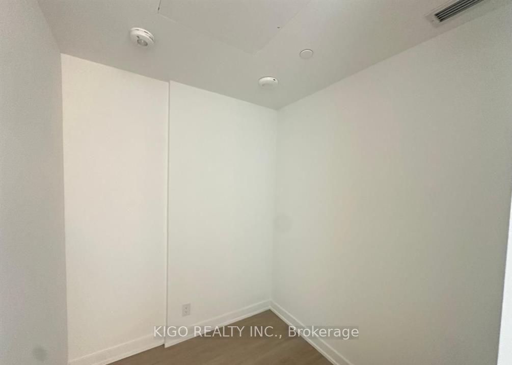 Photo 7 of Unit 501, 699 Sheppard Avenue E, North York, Bayview Village — HOMEH