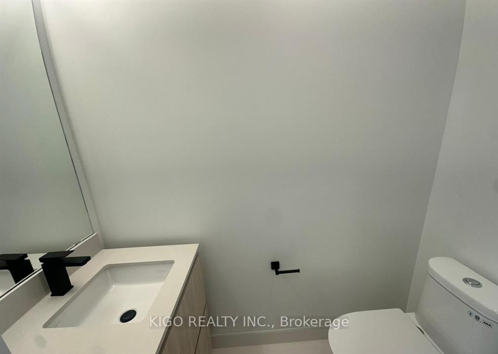 Photo 10 of Unit 501, 699 Sheppard Avenue E, North York, Bayview Village — HOMEH