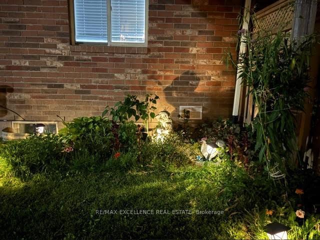 Photo 13 of Unit 31, 4045 Upper Middle Road, Burlington, Rose — HOMEH
