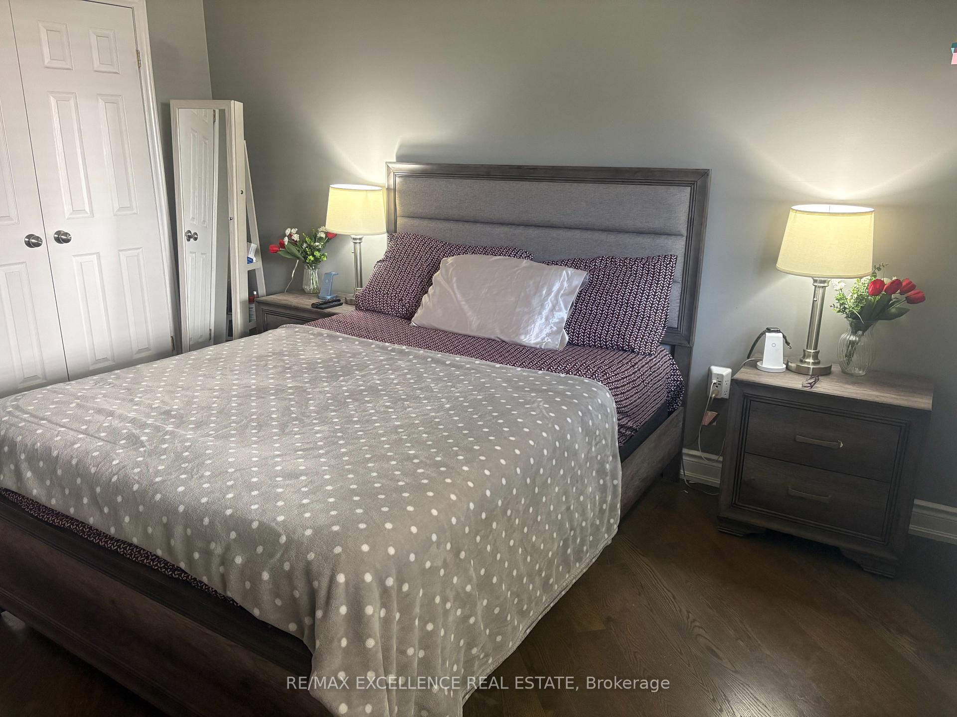 Photo 17 of Unit 31, 4045 Upper Middle Road, Burlington, Rose — HOMEH