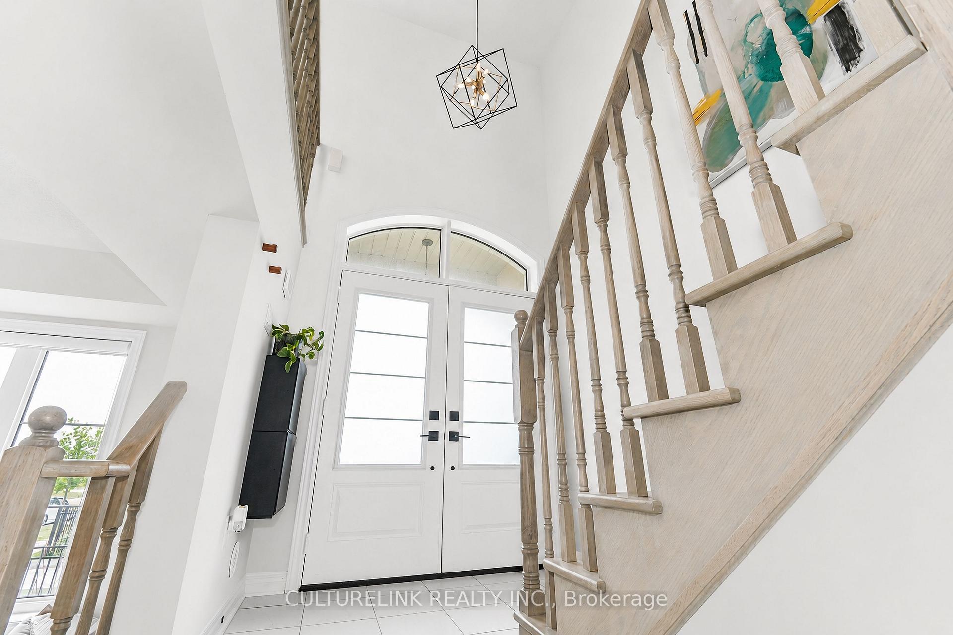 Photo 6 of 37 Babington Gate, Vaughan, Maple — HOMEH