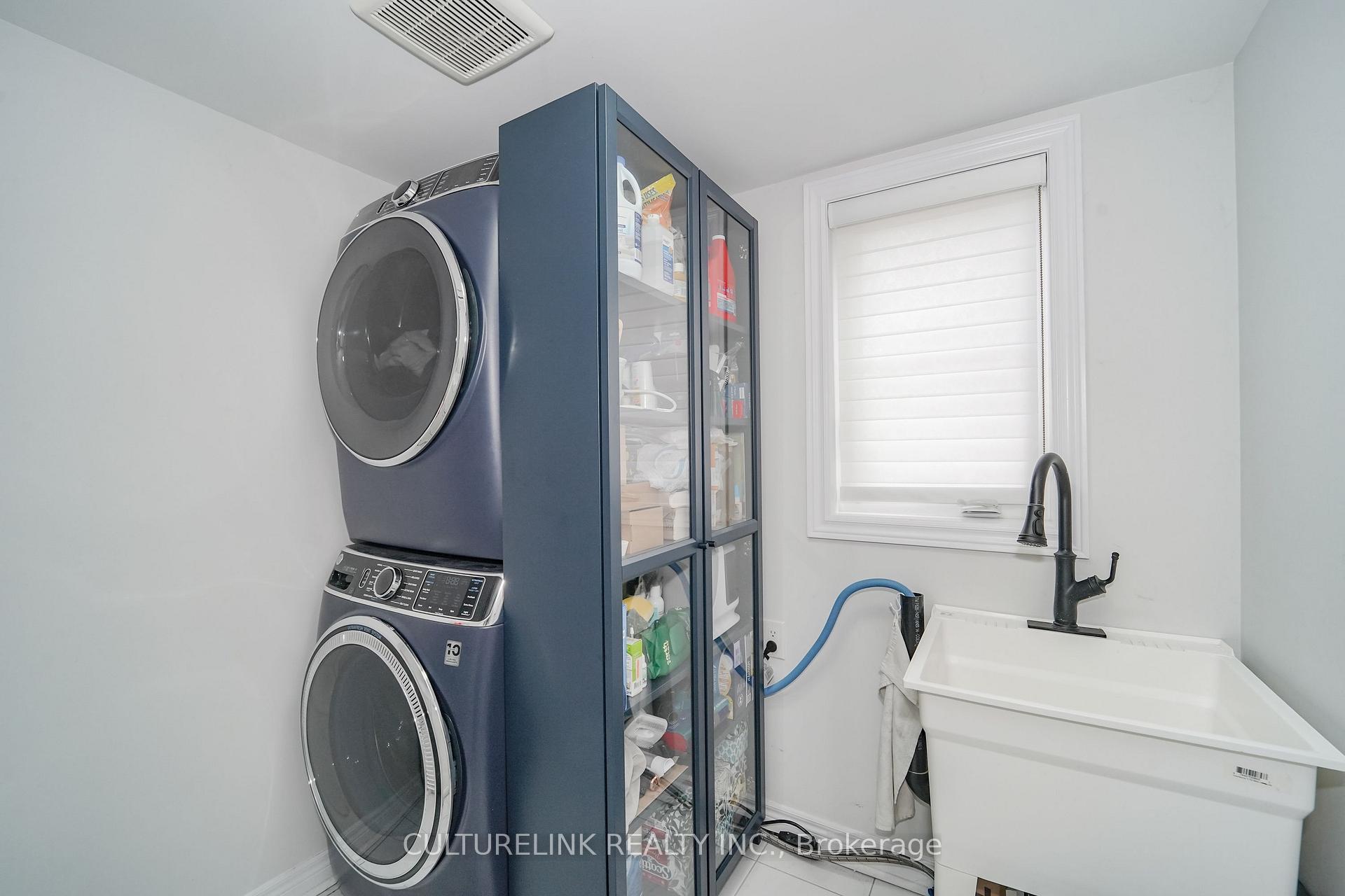 Photo 10 of 37 Babington Gate, Vaughan, Maple — HOMEH