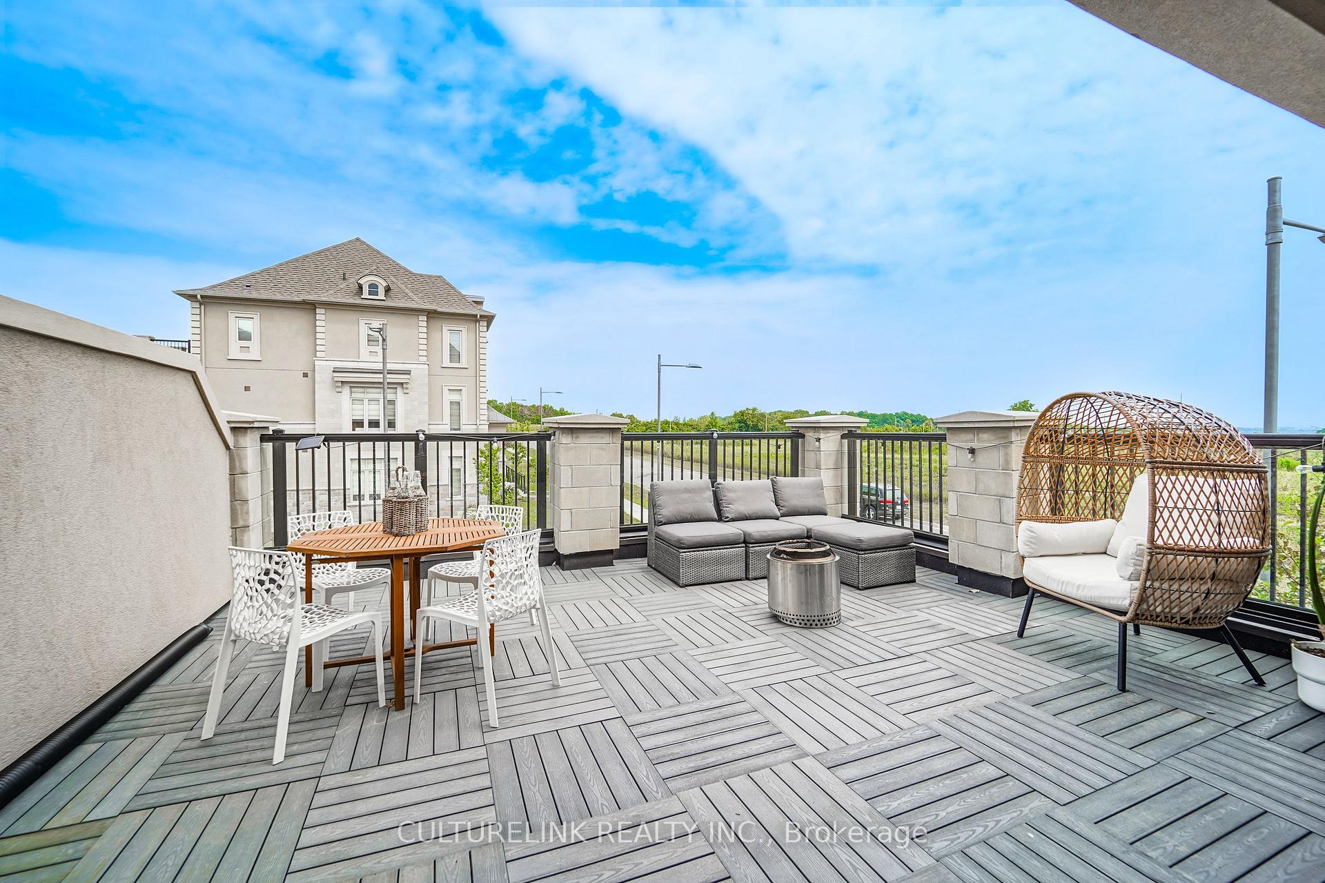 Photo 16 of 37 Babington Gate, Vaughan, Maple — HOMEH