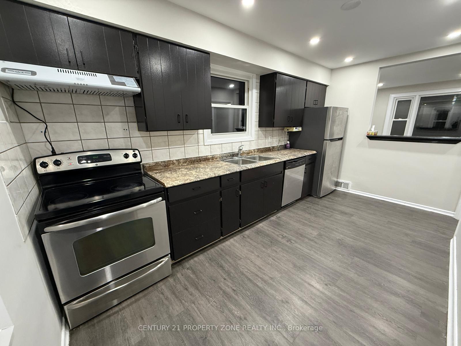 Photo 3 of 6300 Corwin Crescent, Niagara Falls, Dorchester — HOMEH