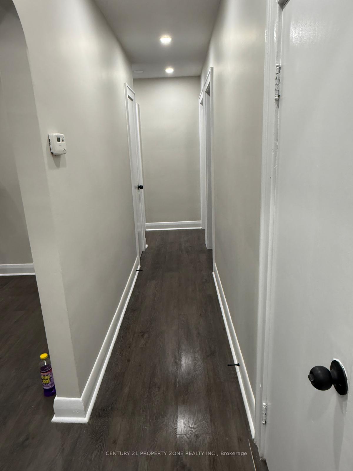 Photo 4 of 6300 Corwin Crescent, Niagara Falls, Dorchester — HOMEH