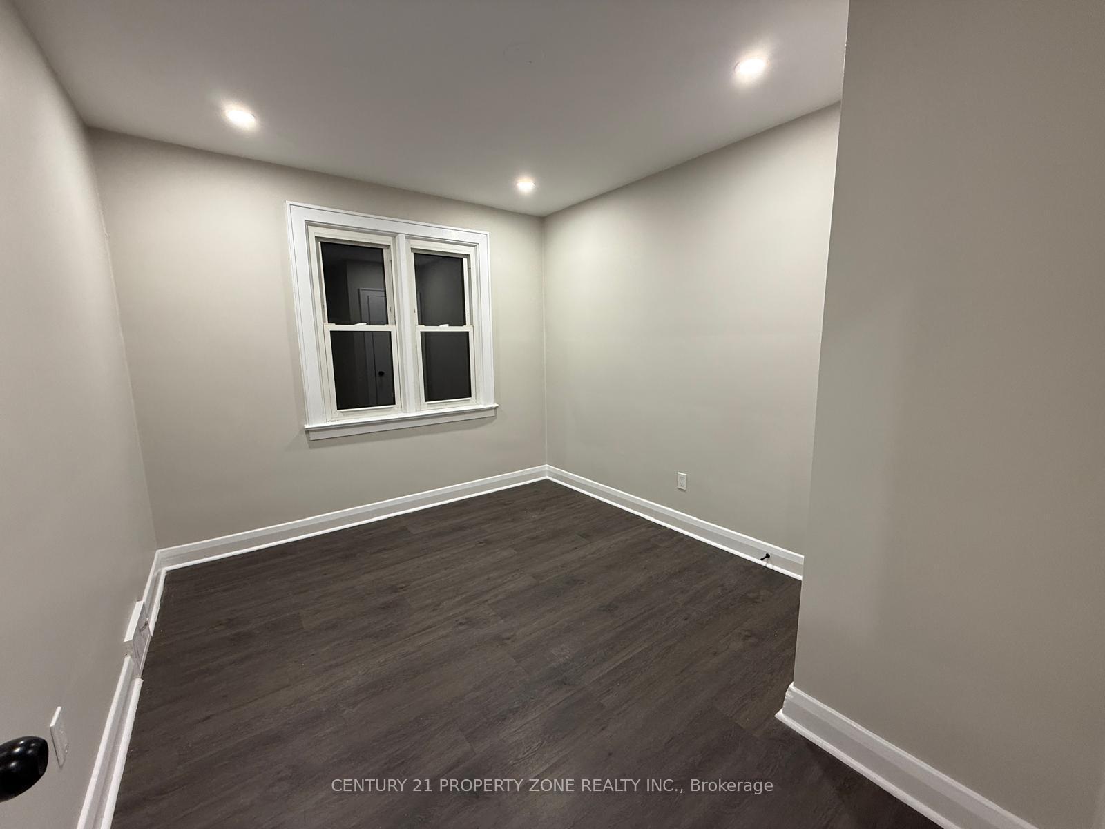 Photo 5 of 6300 Corwin Crescent, Niagara Falls, Dorchester — HOMEH