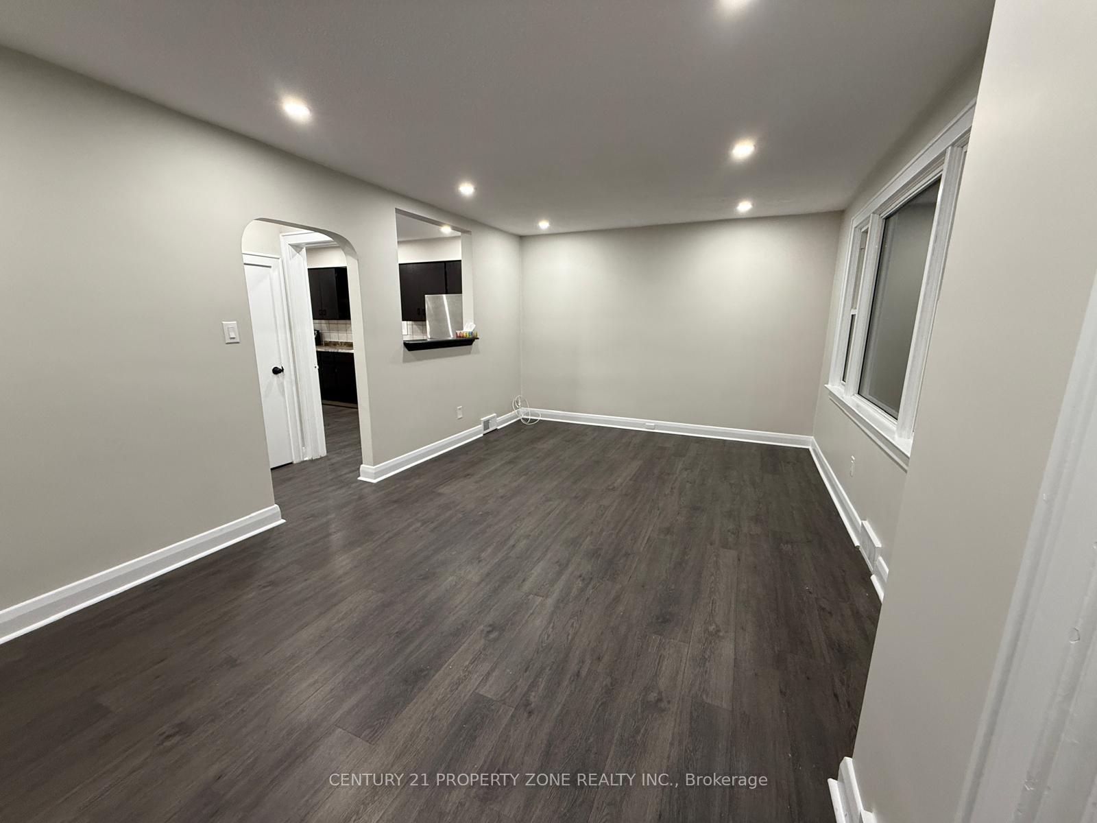 Photo 9 of 6300 Corwin Crescent, Niagara Falls, Dorchester — HOMEH