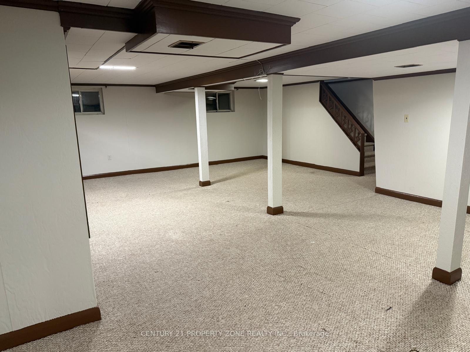 Photo 10 of 6300 Corwin Crescent, Niagara Falls, Dorchester — HOMEH