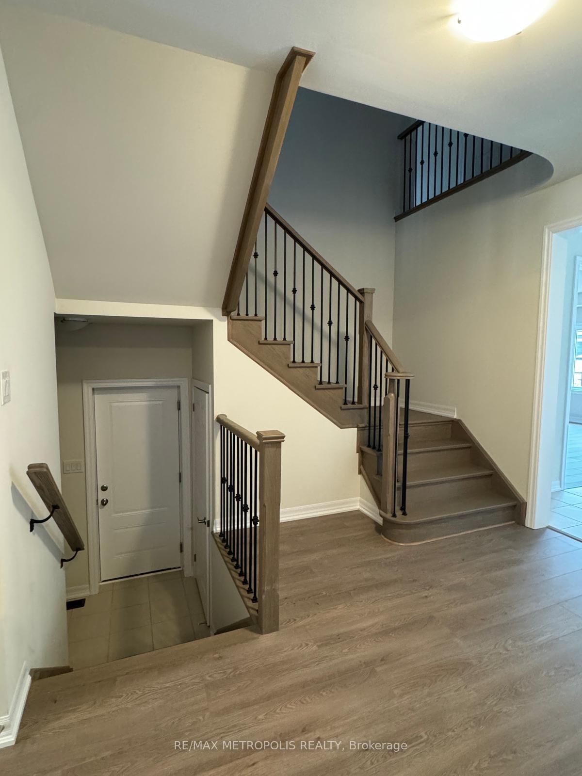 Photo 7 of 232 Warden Street, Clearview, Stayner — HOMEH