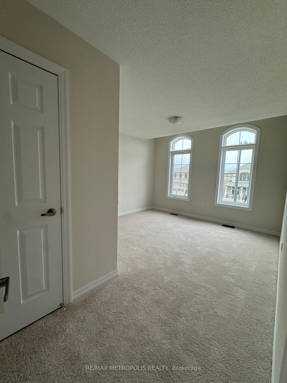 Photo 19 of 232 Warden Street, Clearview, Stayner — HOMEH