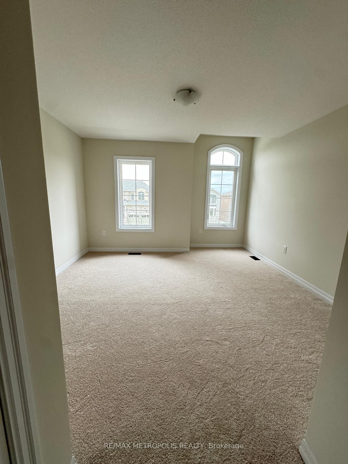 Photo 29 of 232 Warden Street, Clearview, Stayner — HOMEH