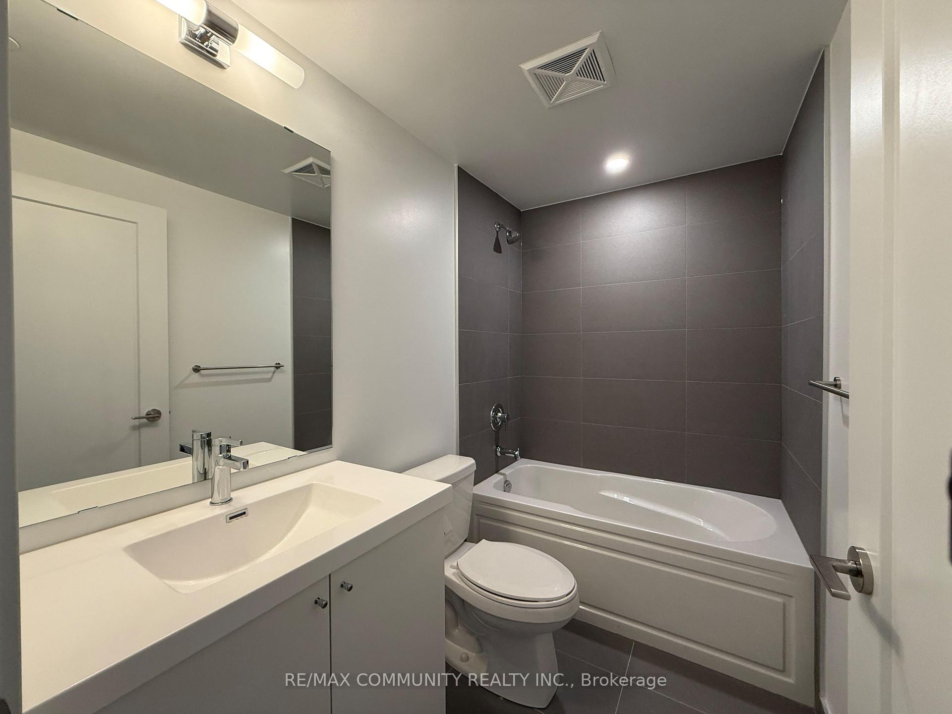 Photo 6 of Unit 2611, 2545 Simcoe Street N, Oshawa, Windfields — HOMEH