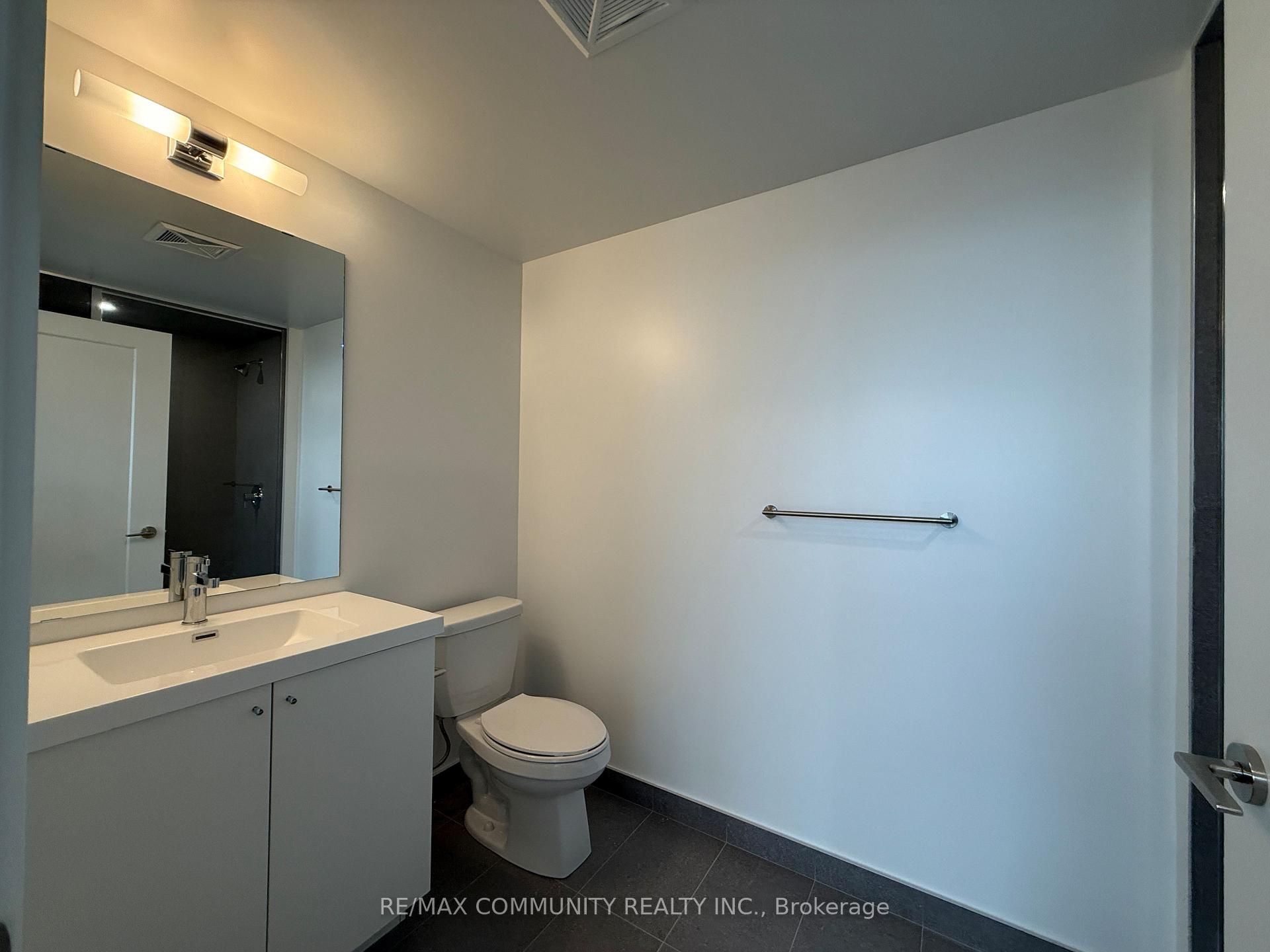 Photo 15 of Unit 2611, 2545 Simcoe Street N, Oshawa, Windfields — HOMEH