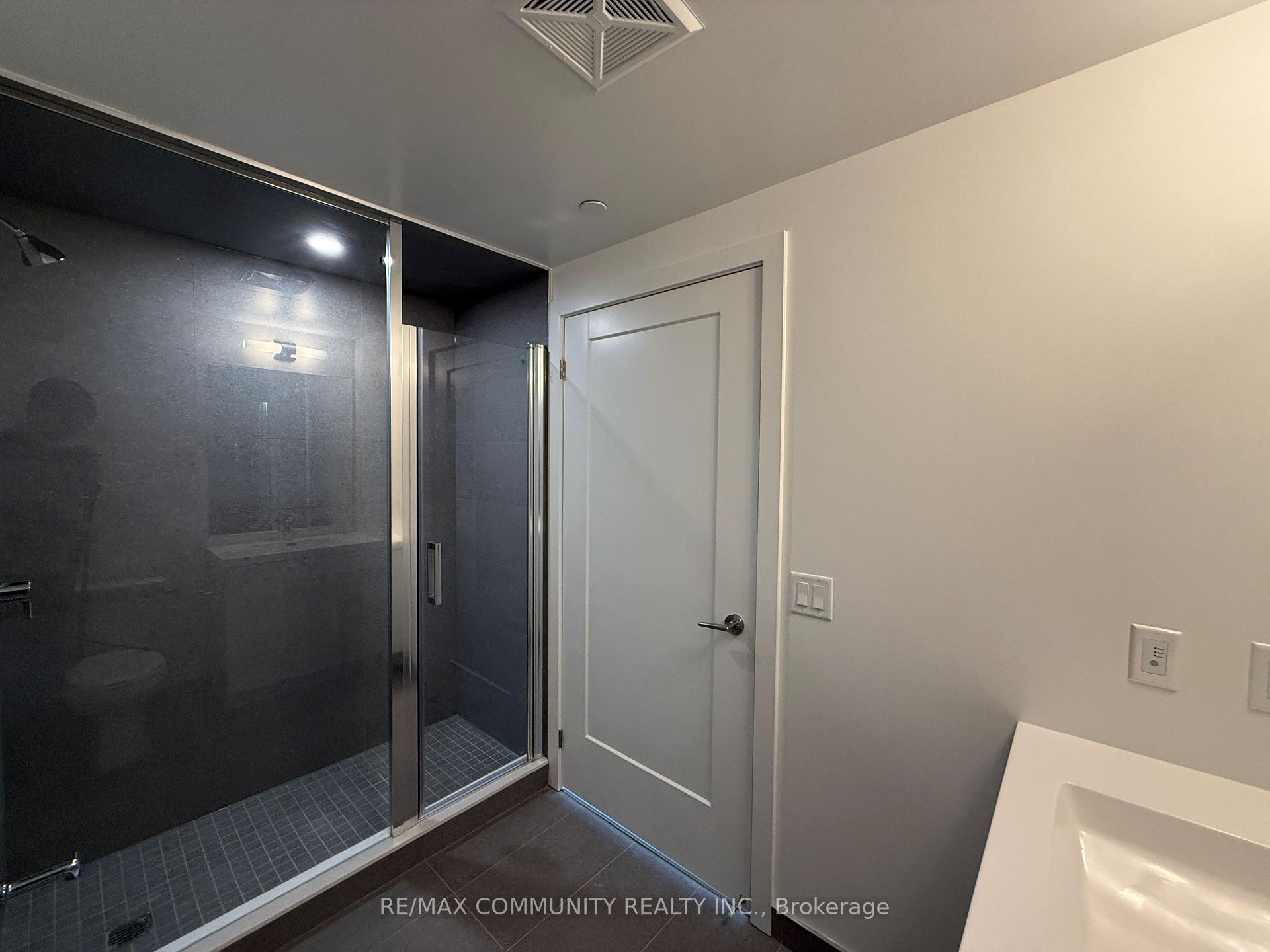 Photo 16 of Unit 2611, 2545 Simcoe Street N, Oshawa, Windfields — HOMEH