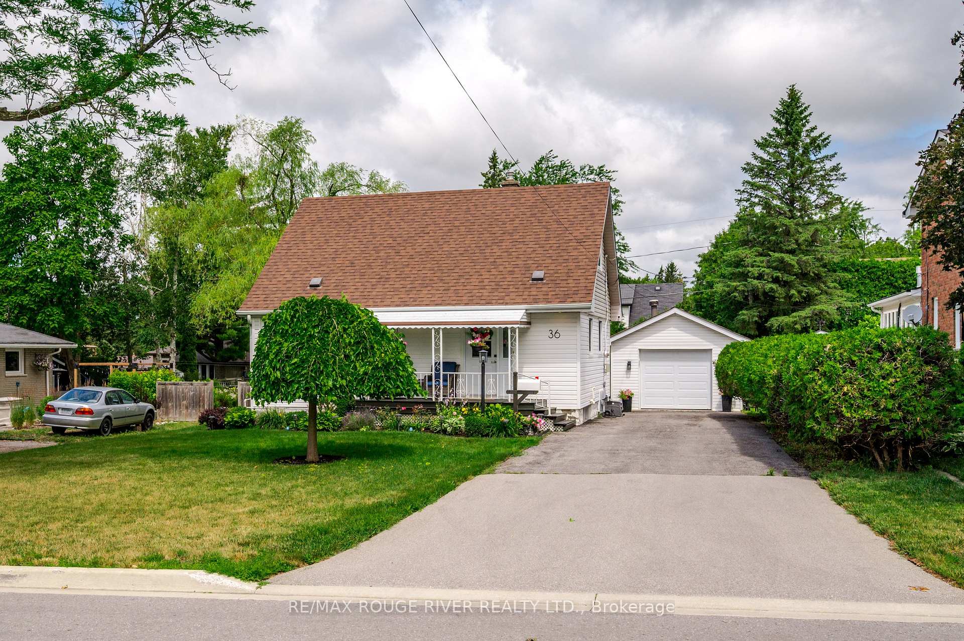 Front of 36 Kawartha Drive