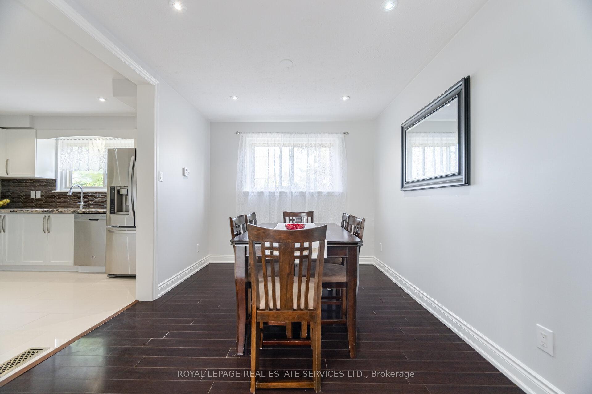 Photo 9 of 39 Aberdeen Crescent, Brampton, Avondale — HOMEH